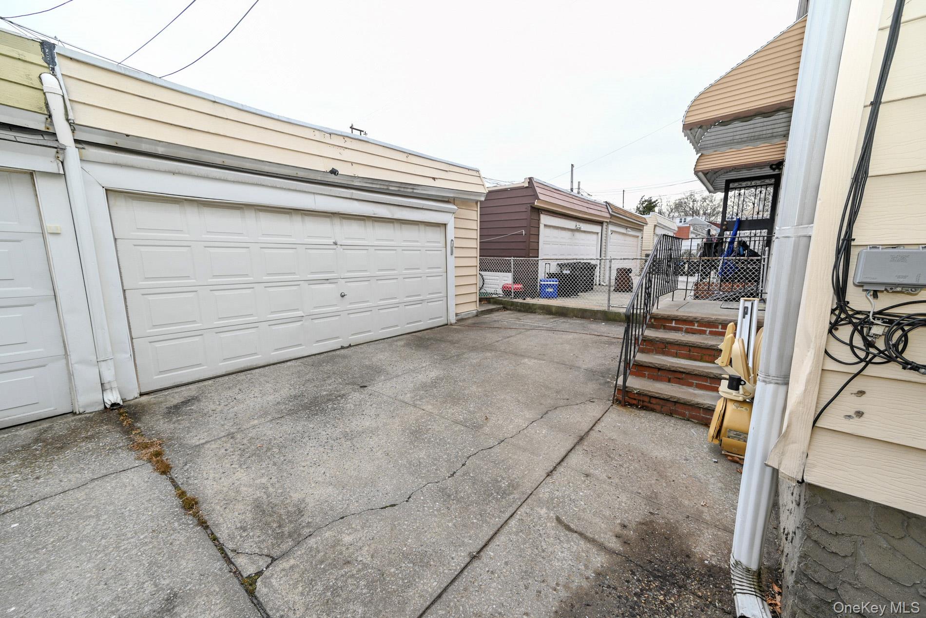 7839 82nd Street, Glendale, NY 11385