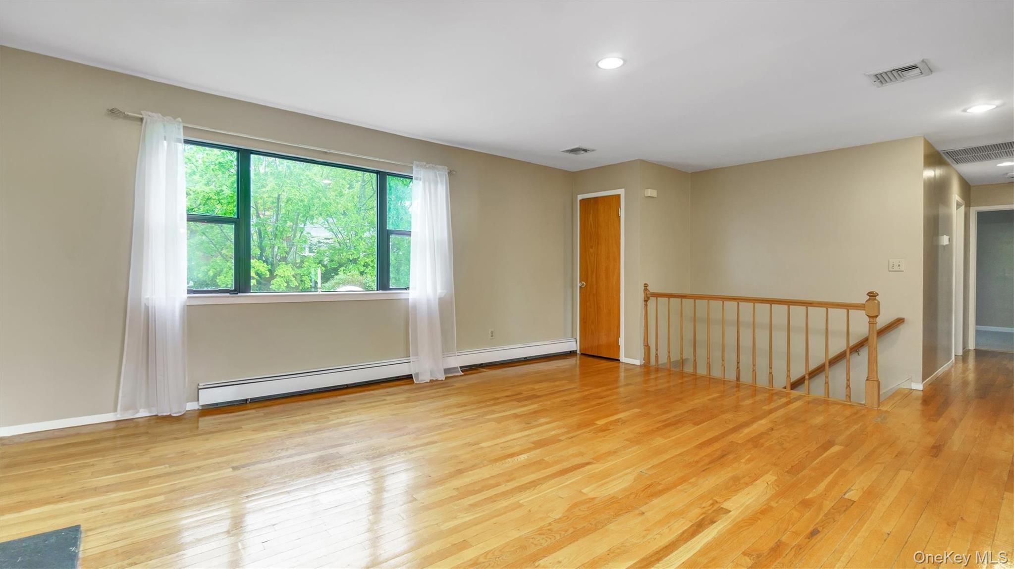 9 Harrison Avenue # 2, Glen Cove, NY 11542