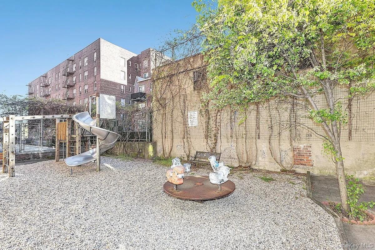 67-30 Clyde Street # 4P, Forest Hills, NY 11375