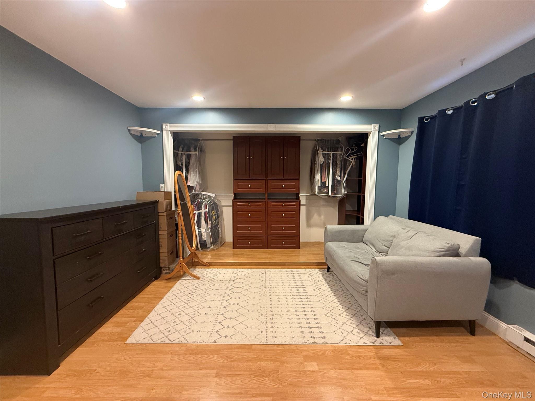 1604 Chelsea Cove S, Hopewell Junction, NY 12533