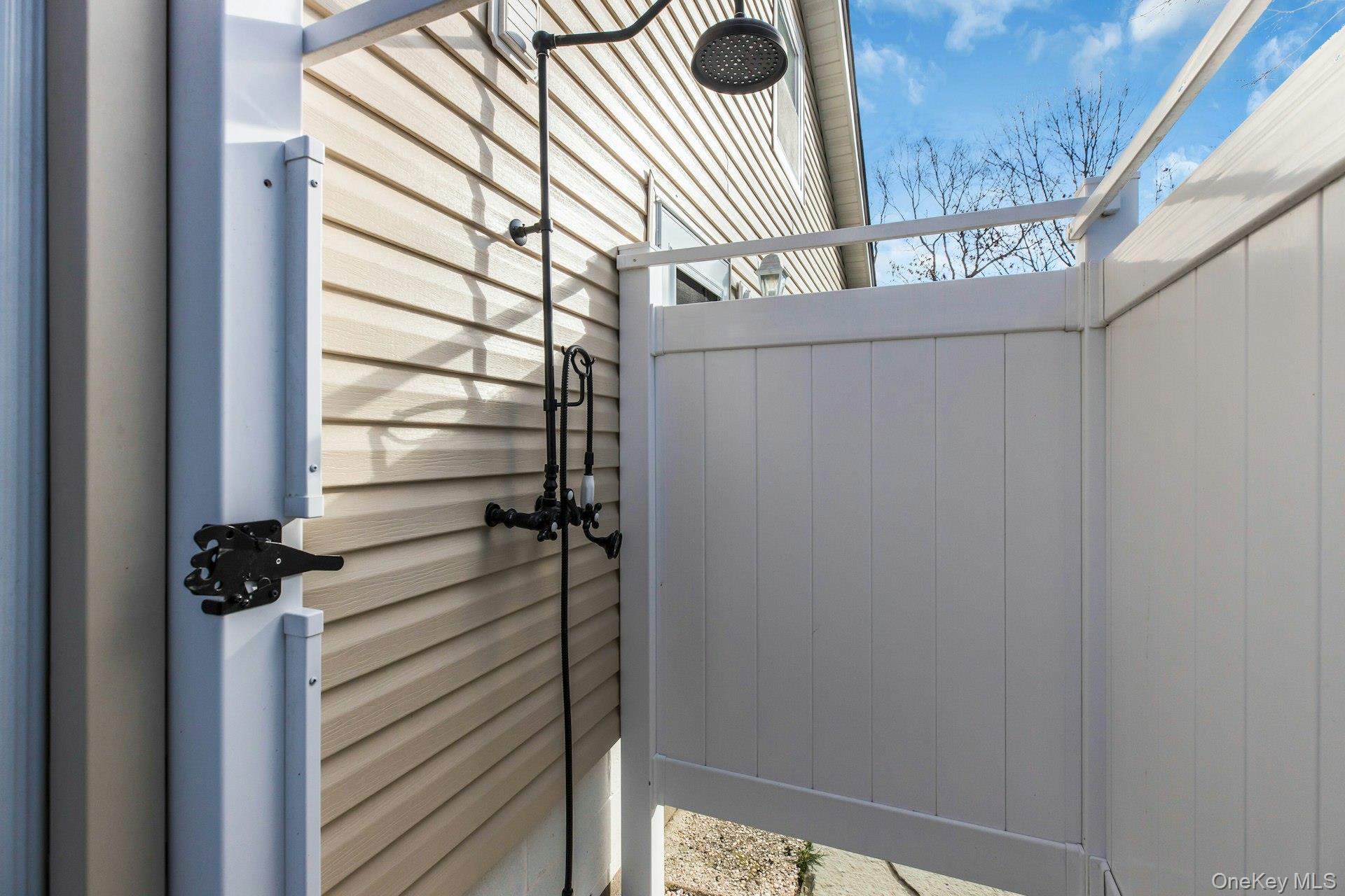 79 School Street, Hampton Bays, NY 11946