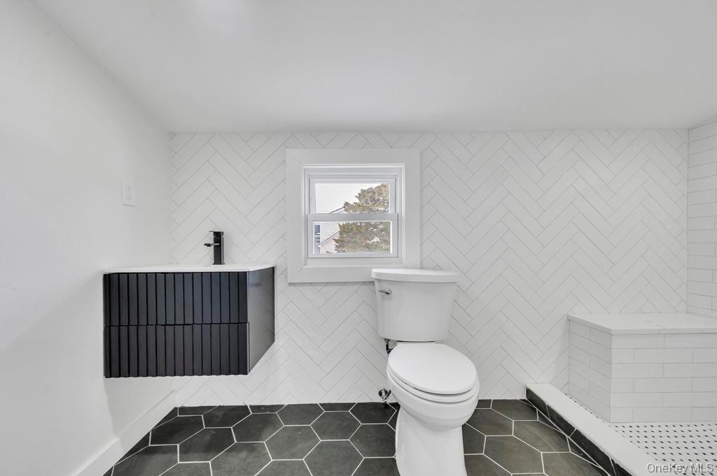 74 Lincoln Avenue, Islip Terrace, NY 11752