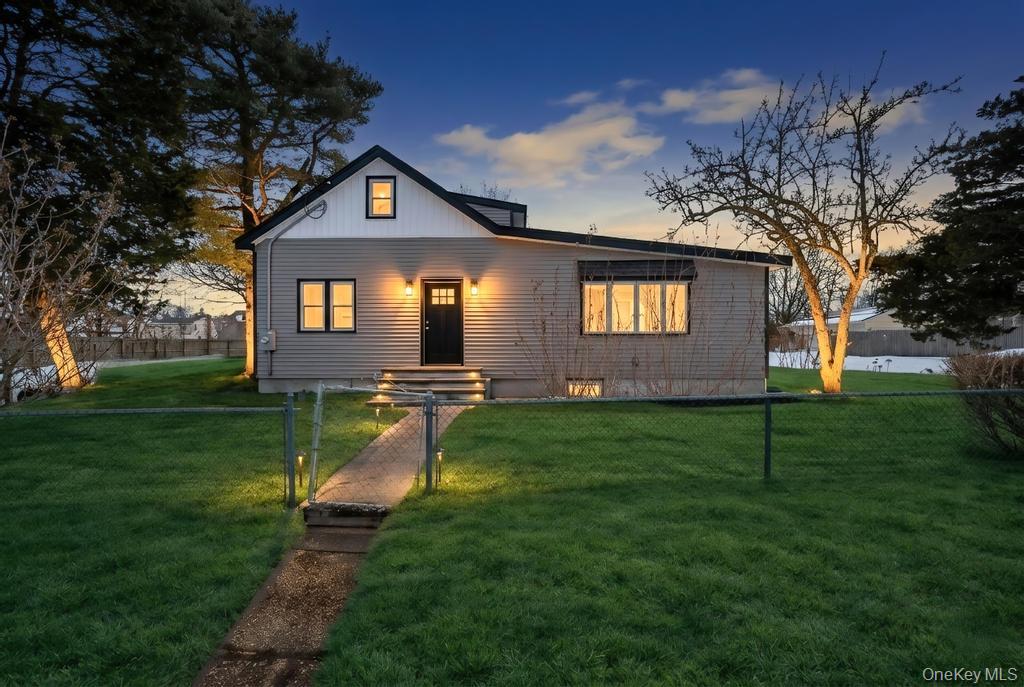 74 Lincoln Avenue, Islip Terrace, NY 11752