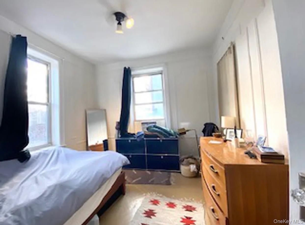 31-02 35th Street, Astoria, NY 11106