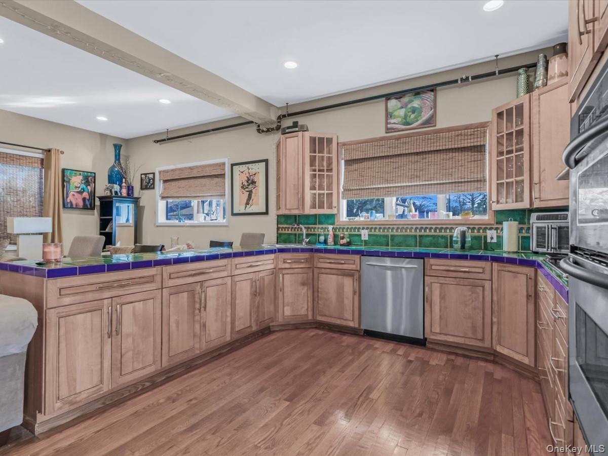 618 Jennings Avenue, West Hempstead, NY 11552