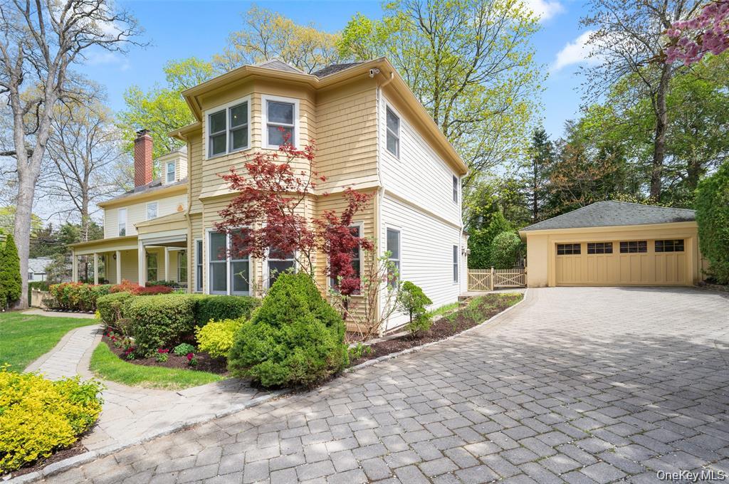 66 Drake Road, Scarsdale, NY 10583