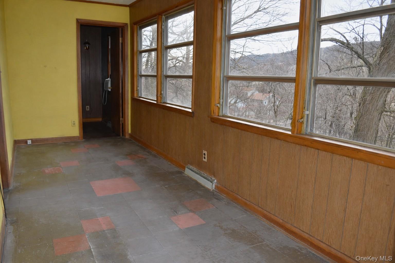 36 Paradise Hill, Highland Mills, NY 12518