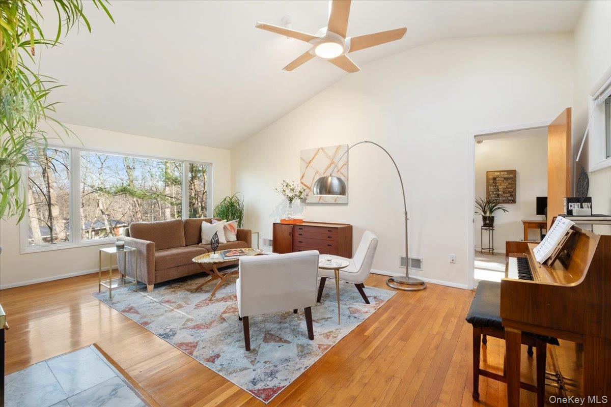 34 Western Drive, Ardsley, NY 10502