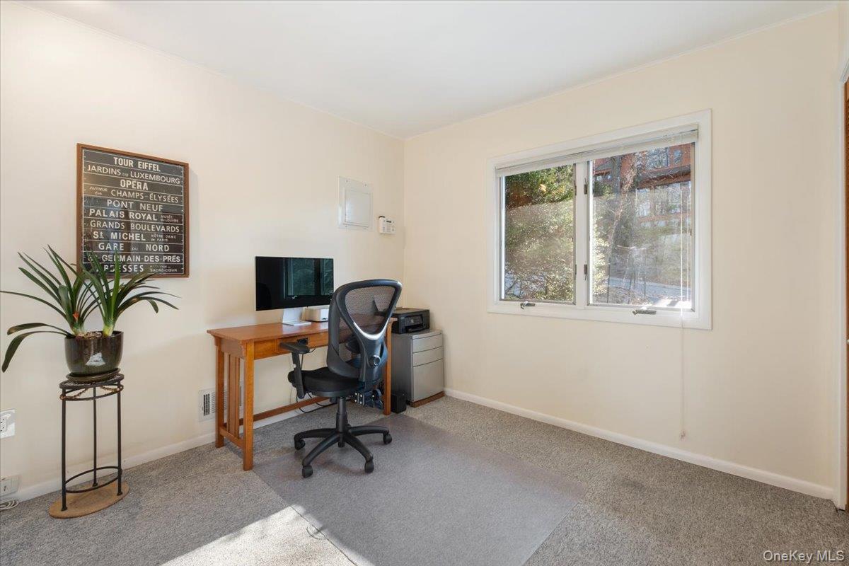 34 Western Drive, Ardsley, NY 10502