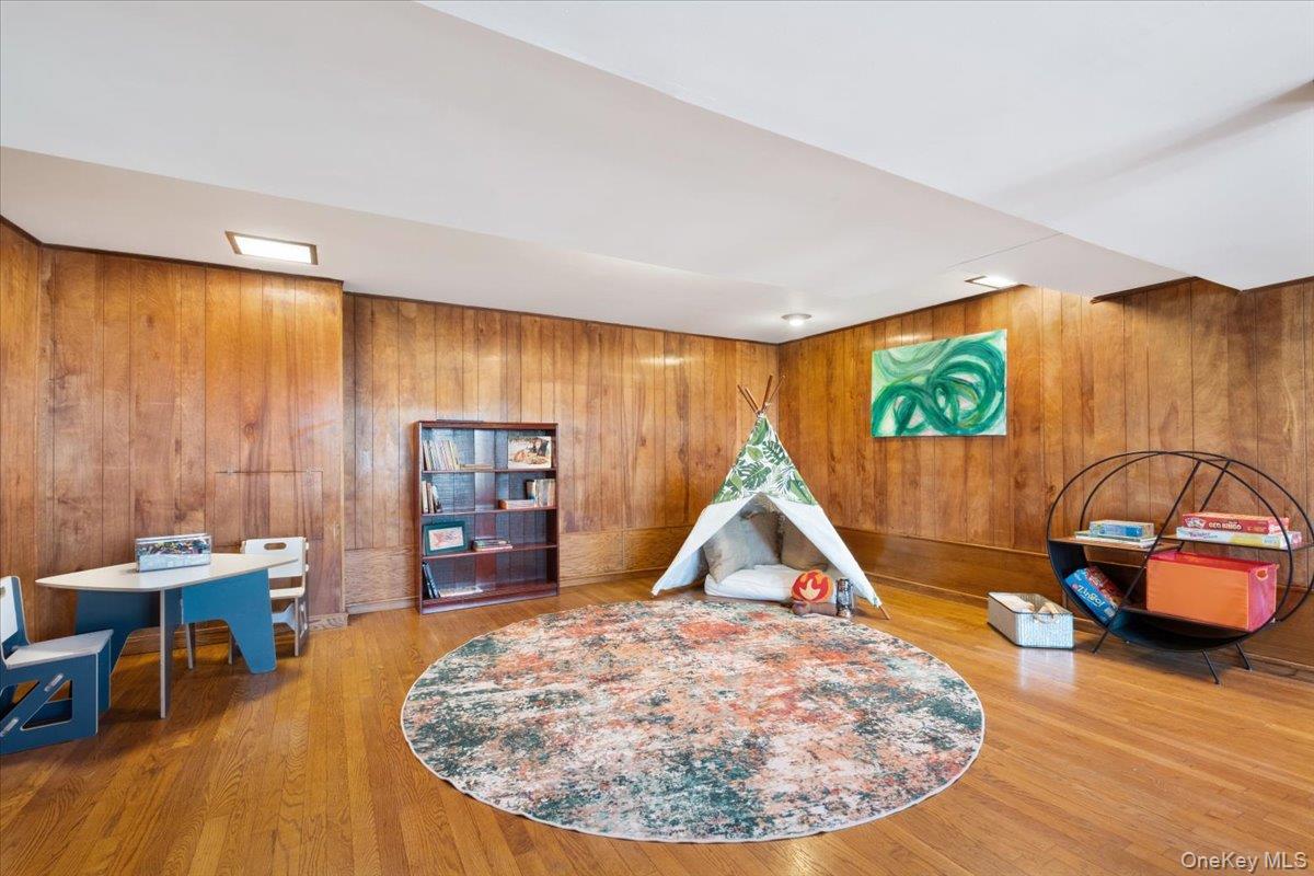 34 Western Drive, Ardsley, NY 10502