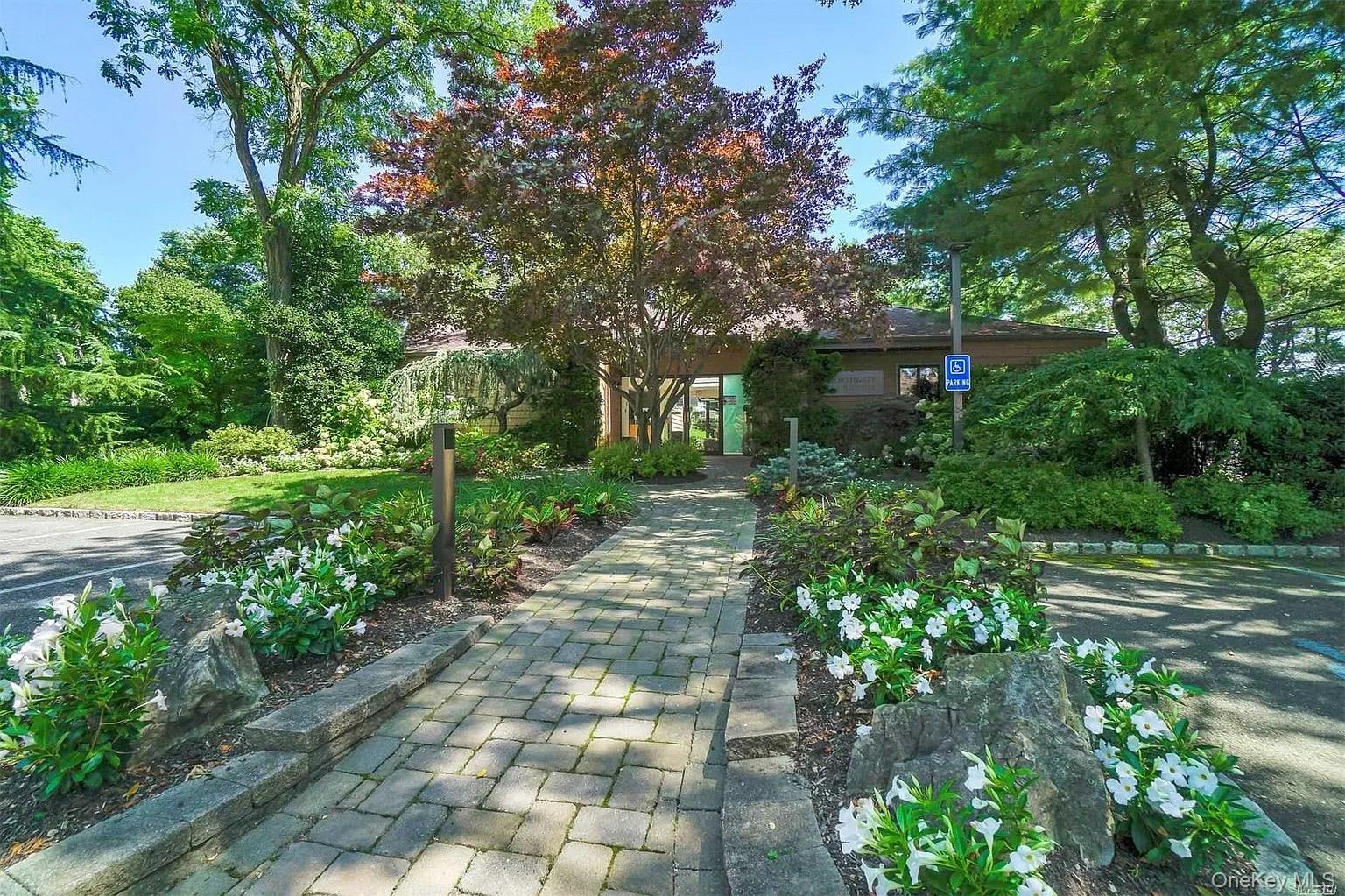 100 Northgate Circle, Melville, NY 11747