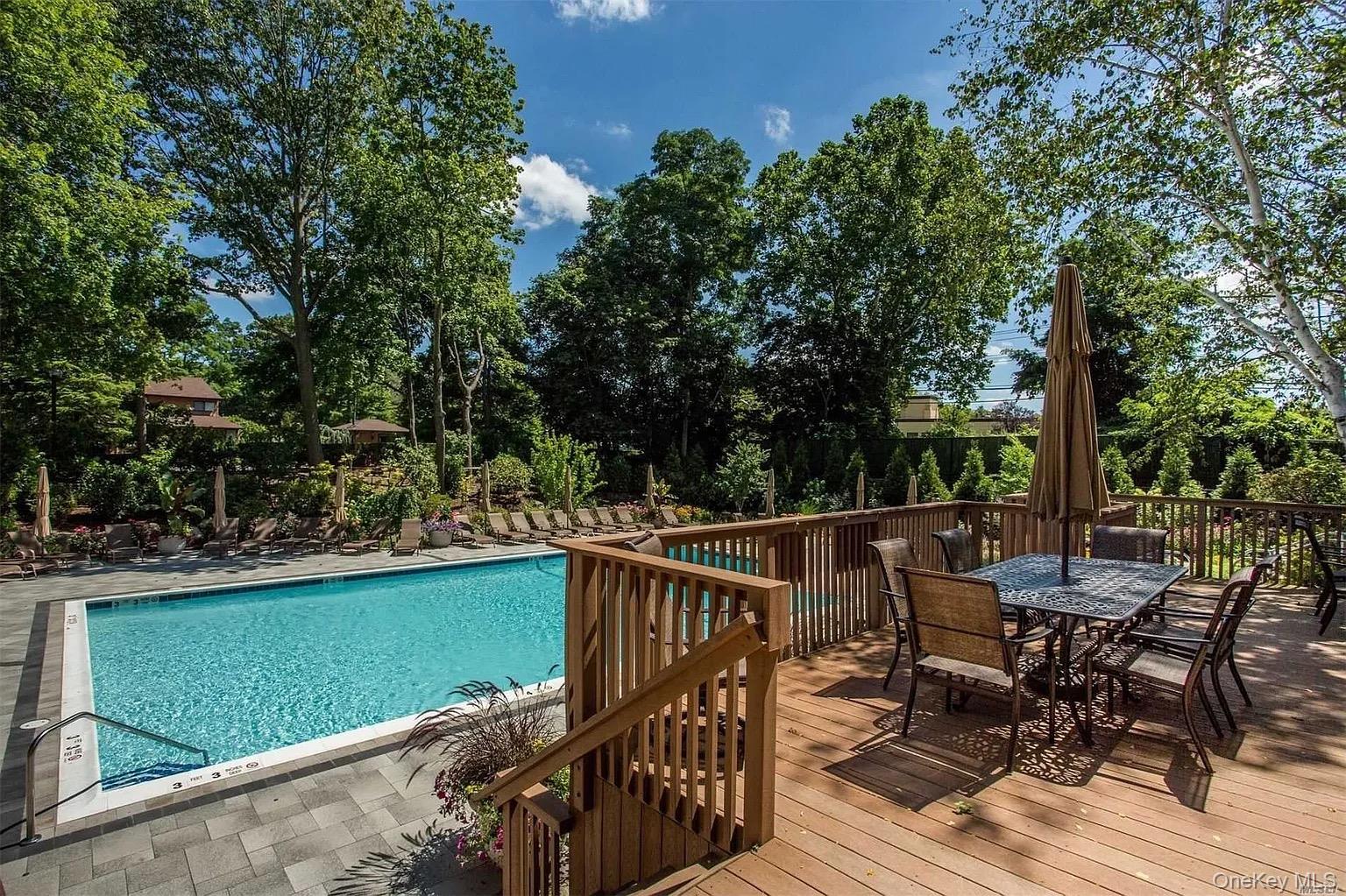 100 Northgate Circle, Melville, NY 11747