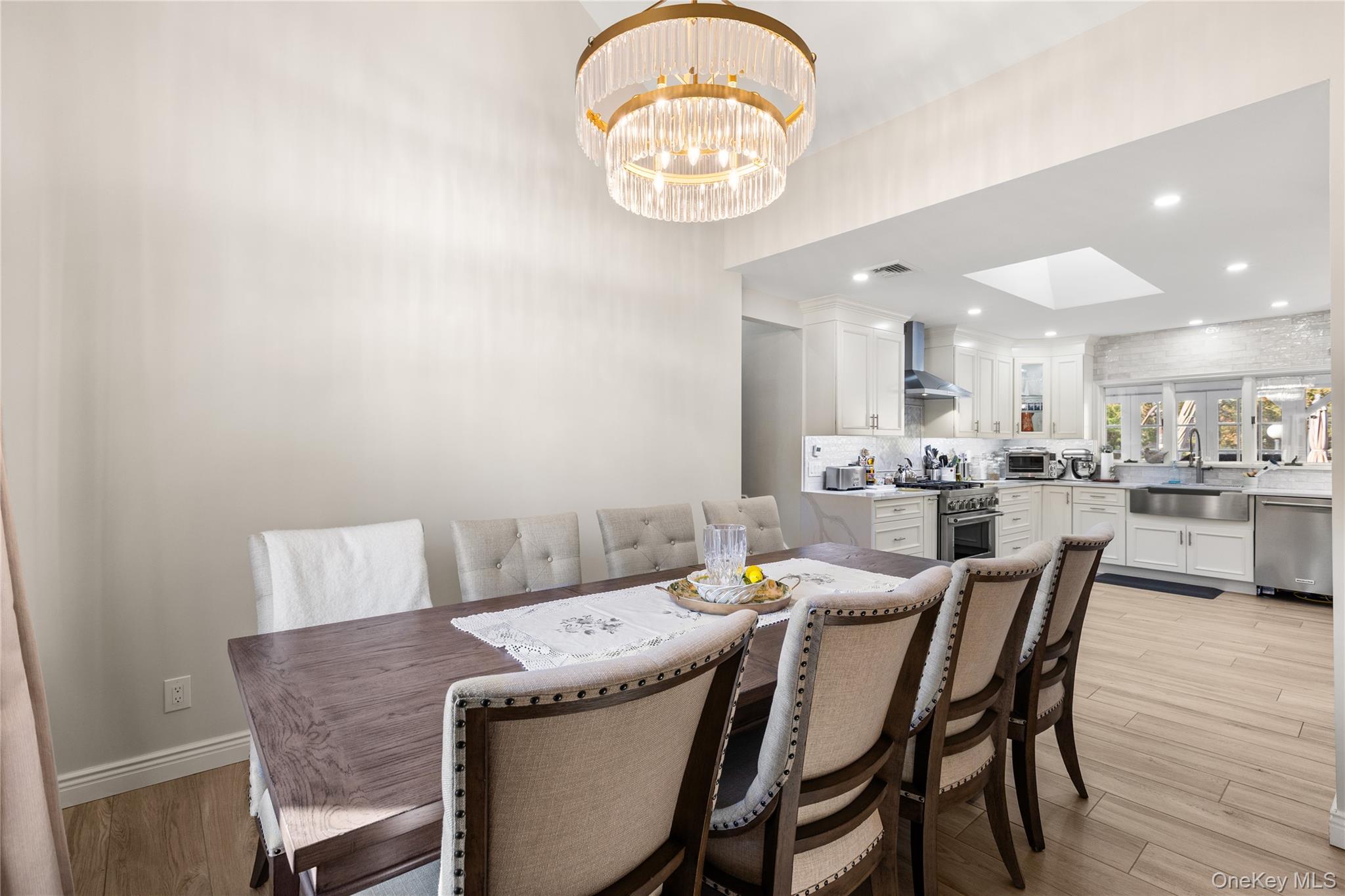 18 Floral Avenue, Huntington, NY 11743