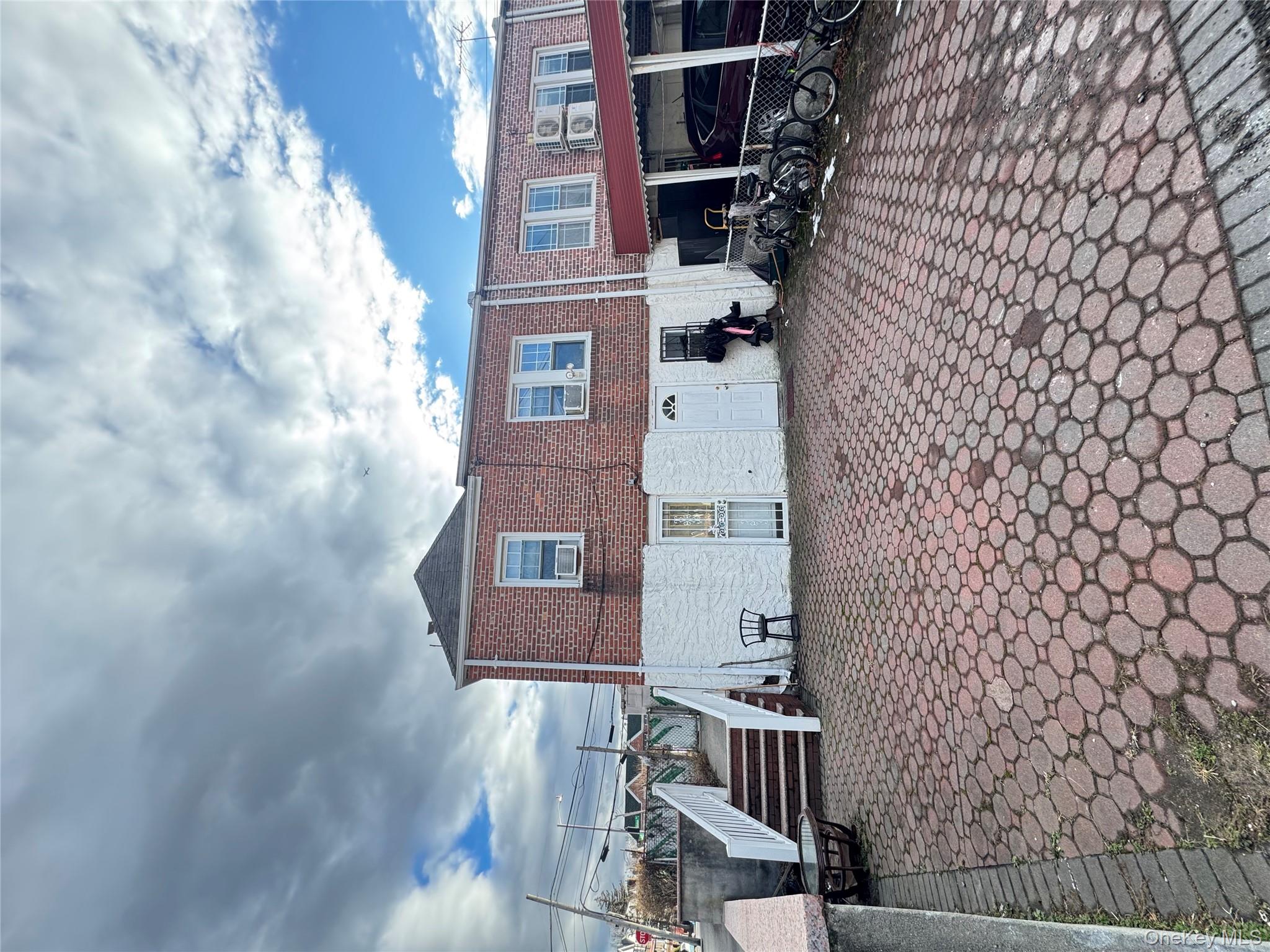 7291 Calamus Avenue, Woodside, NY 11377