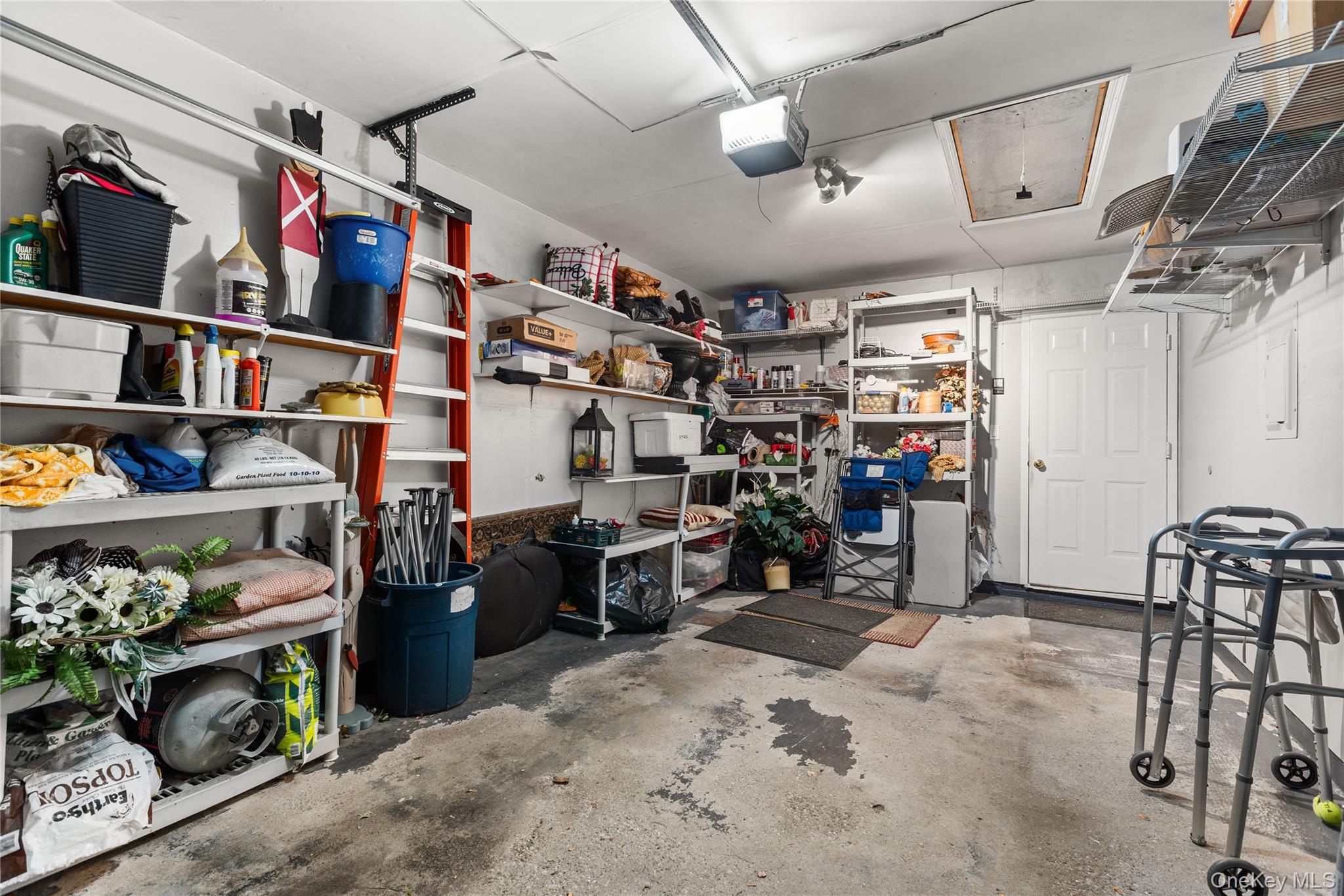 77 Glen Drive, Ridge, NY 11961