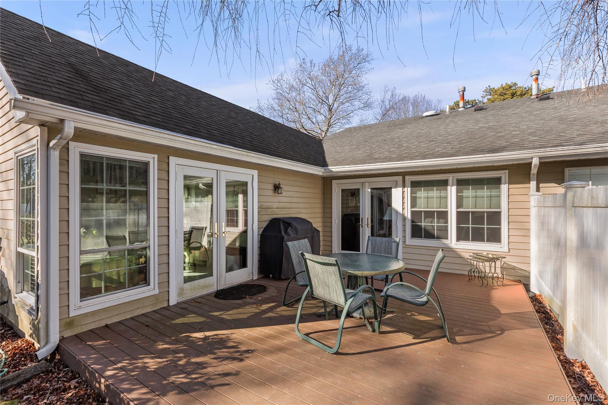 77 Glen Drive, Ridge, NY 11961