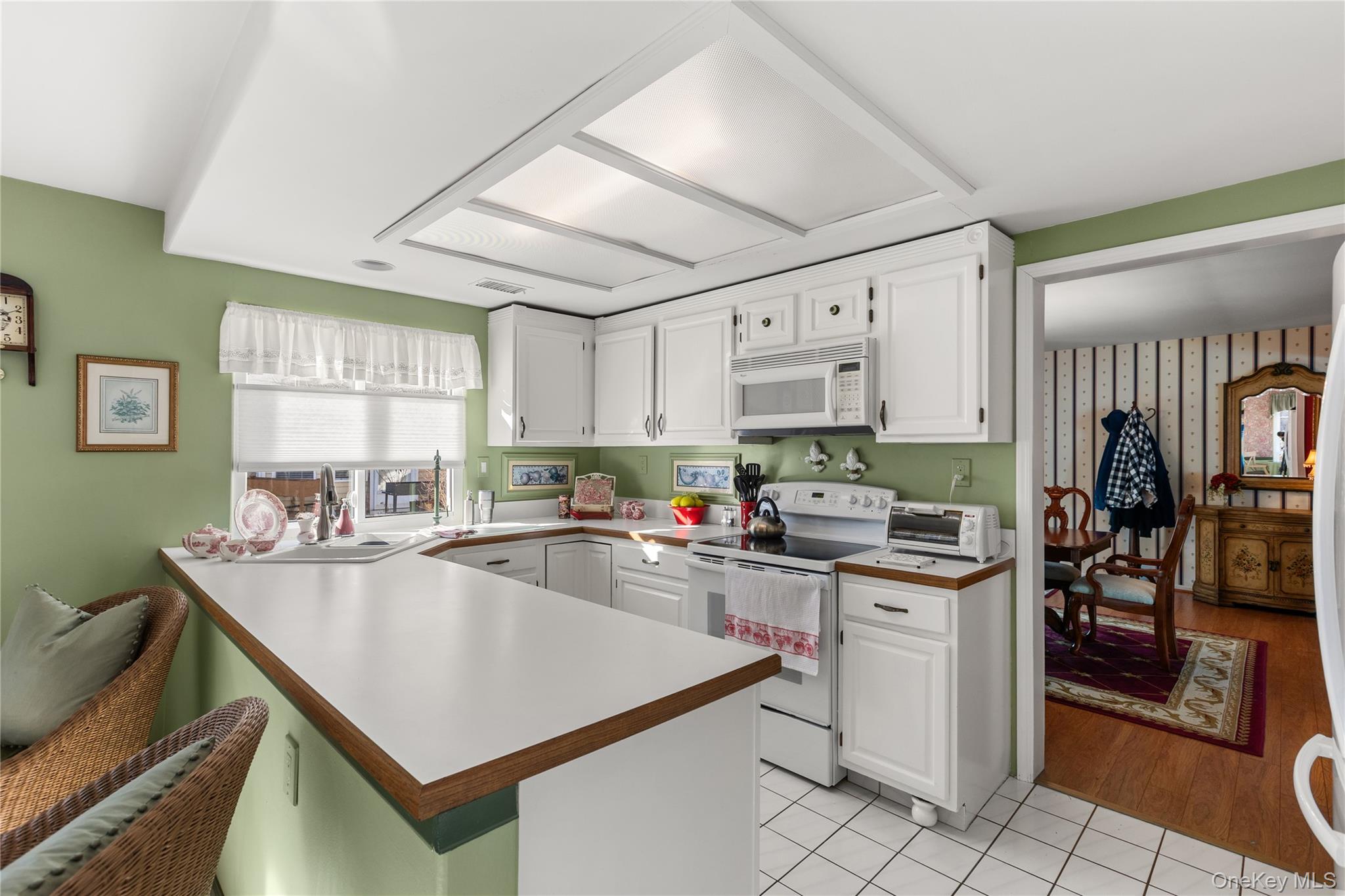 77 Glen Drive, Ridge, NY 11961