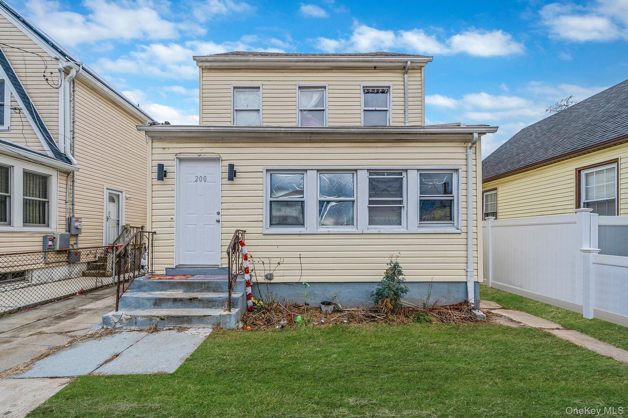 200 Princeton Street, Hempstead, NY 11550