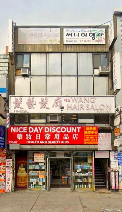 136-87 Roosevelt Avenue, Flushing, NY 11354