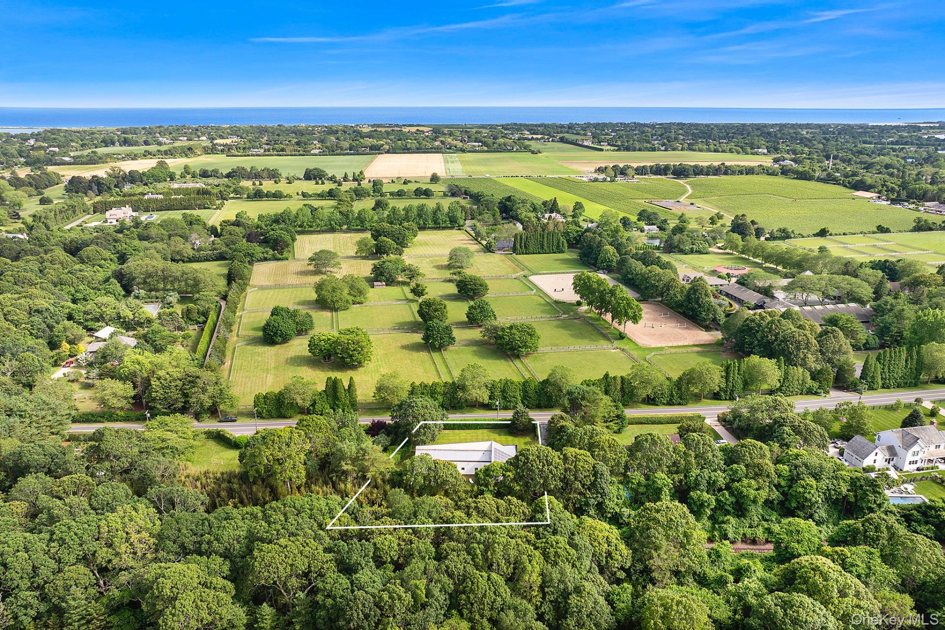 210 Narrow Lane E, Sagaponack, NY 11962