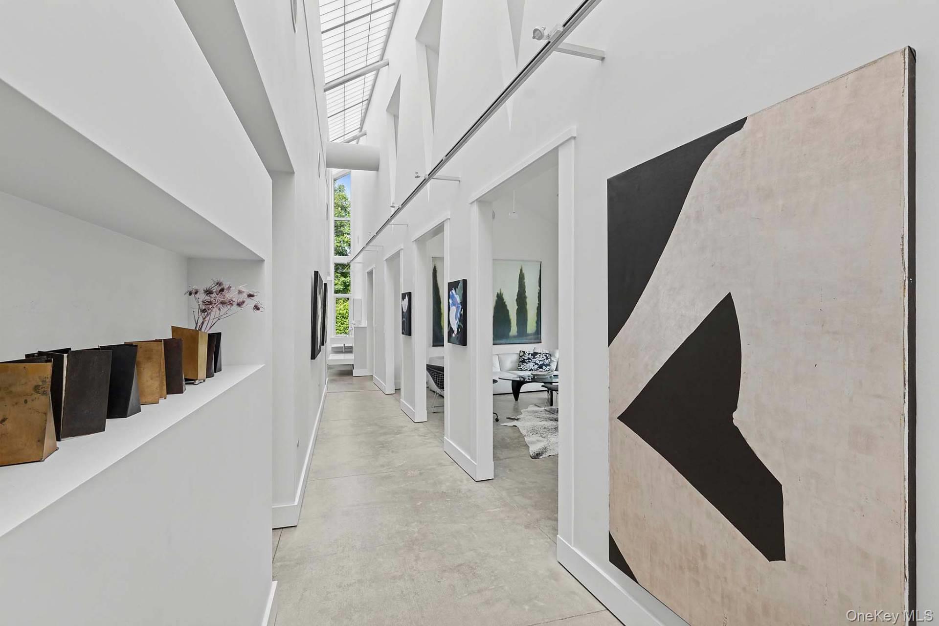 210 Narrow Lane E, Sagaponack, NY 11962