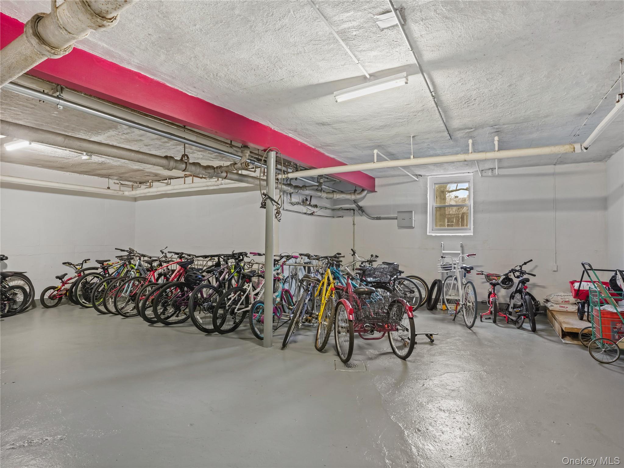 118 Lawn Terrace Terrace # #1E, Mamaroneck, NY 10543