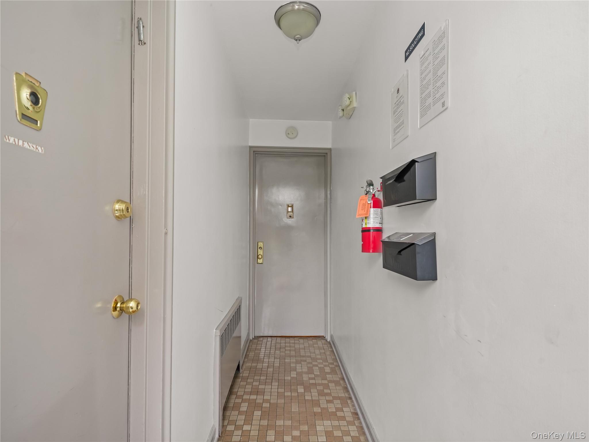 118 Lawn Terrace Terrace # #1E, Mamaroneck, NY 10543