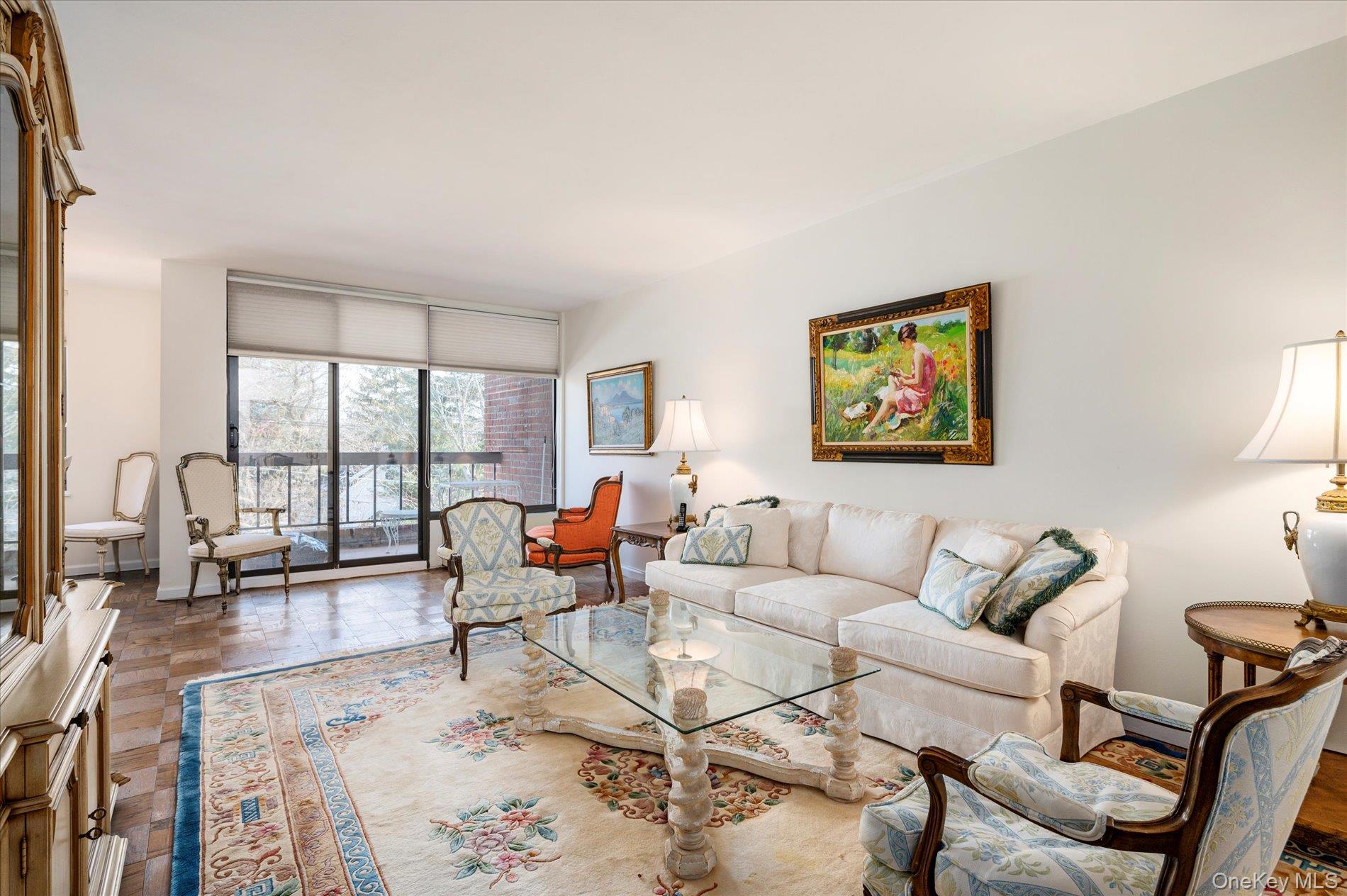 20 Gilchrest Road # 3D, Great Neck, NY 11021