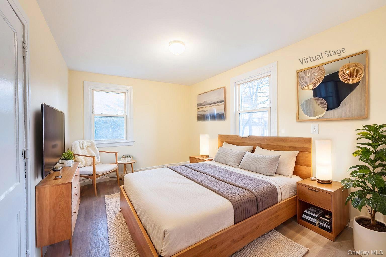 104 Grandview Avenue, Great Neck, NY 11020