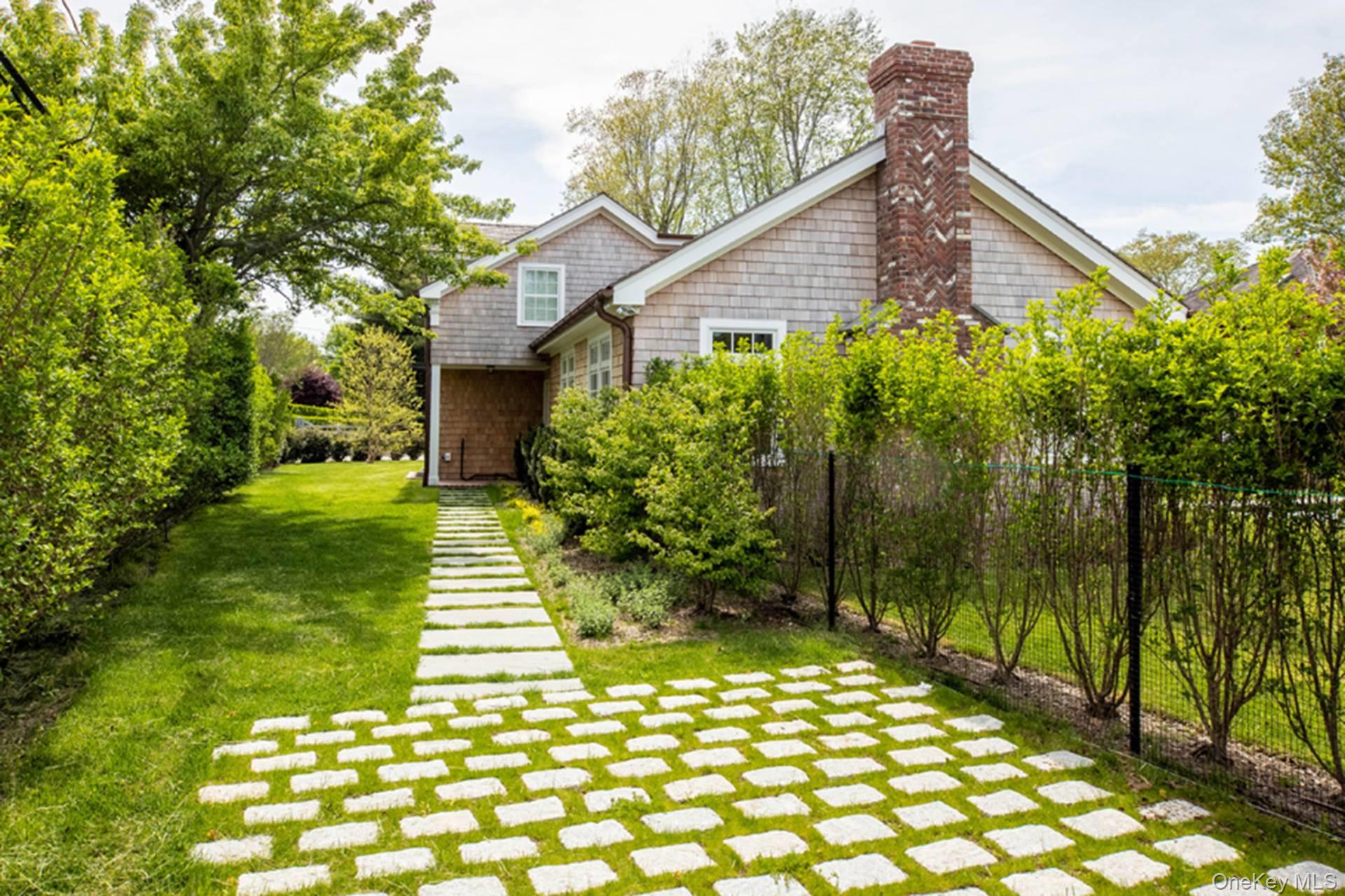 189 Lumber Lane, Bridgehampton, NY 11932