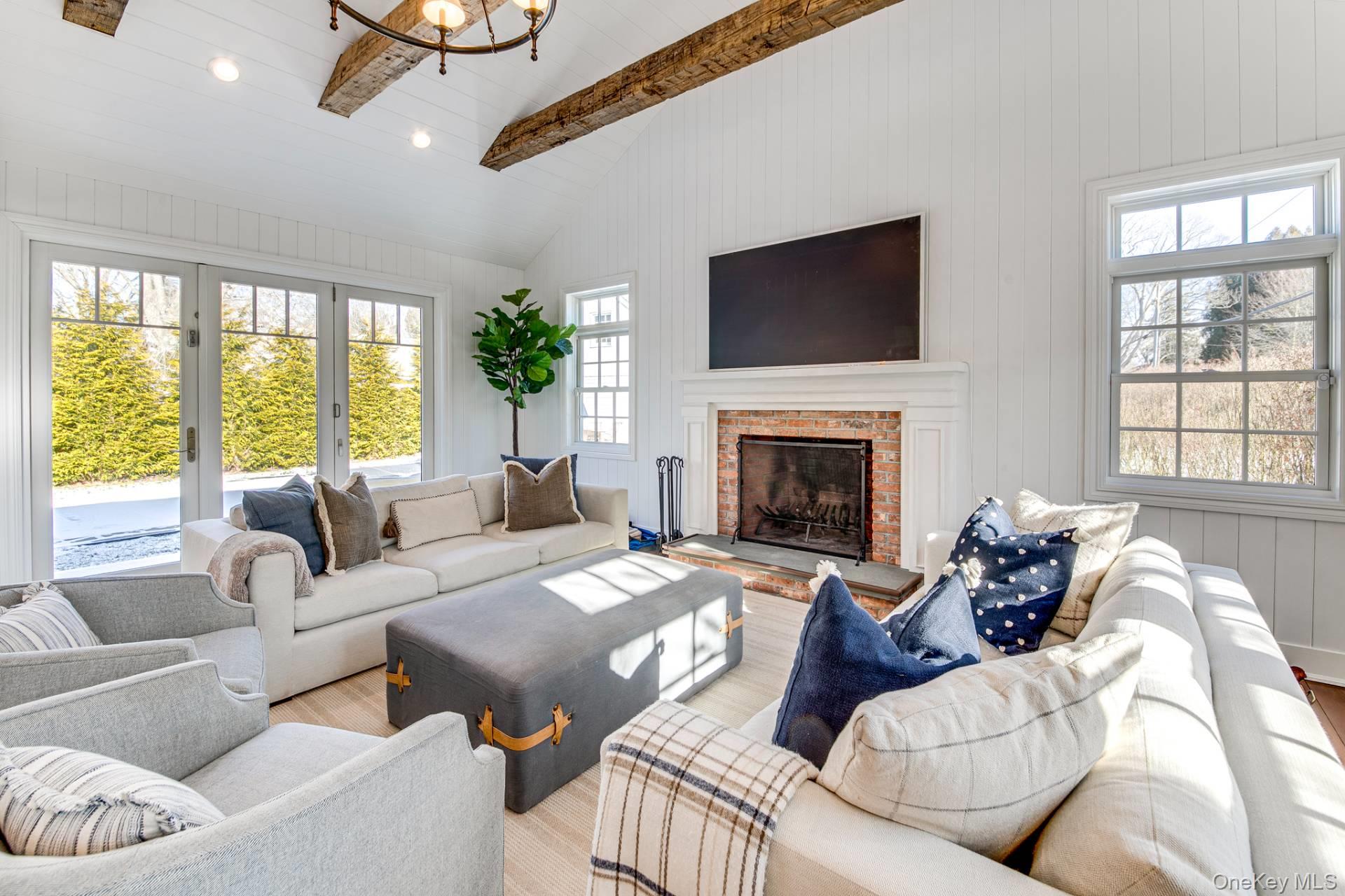 189 Lumber Lane, Bridgehampton, NY 11932