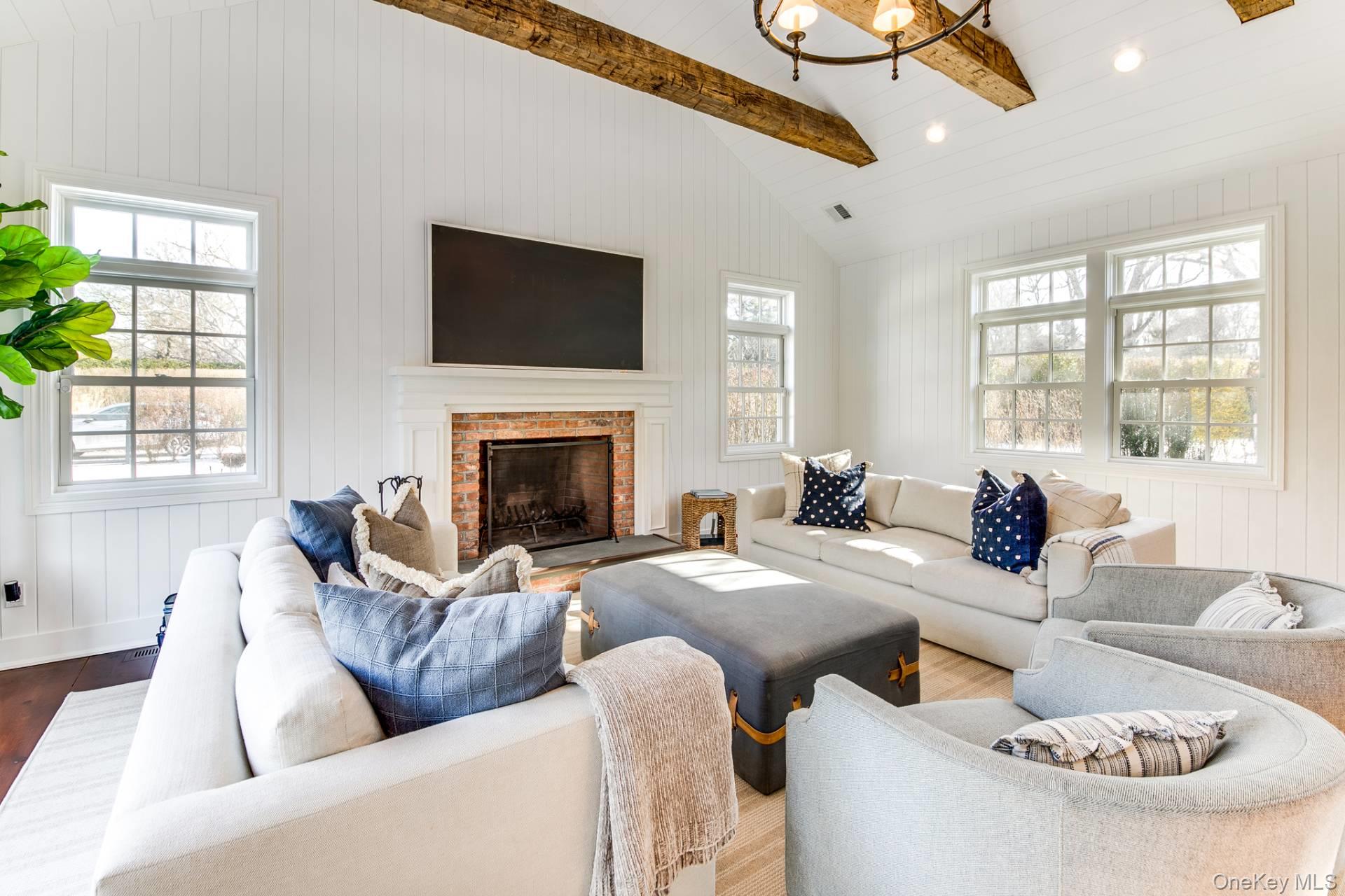 189 Lumber Lane, Bridgehampton, NY 11932