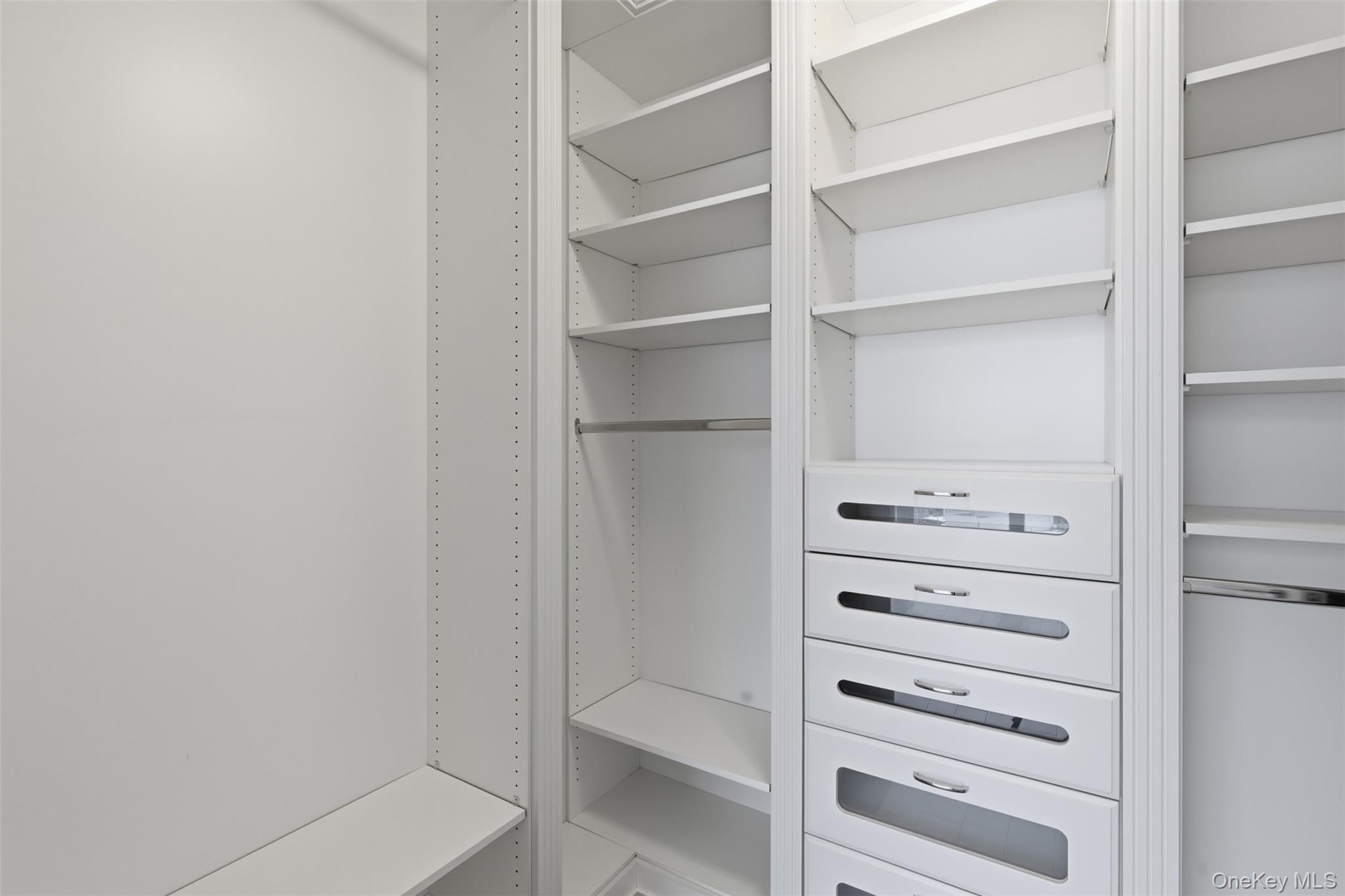 5 Renaissance Square # 16D, White Plains, NY 10601