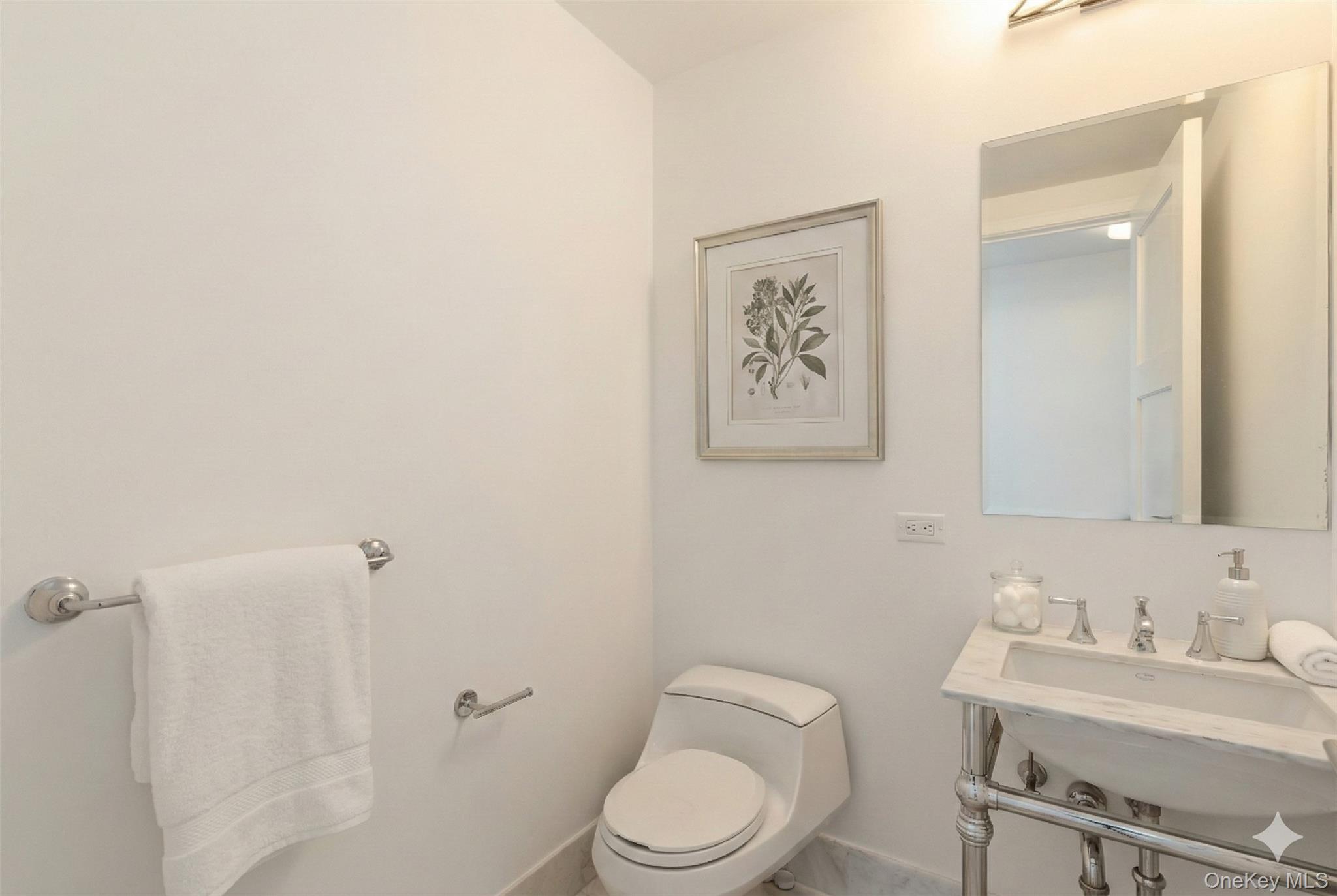 5 Renaissance Square # 16D, White Plains, NY 10601