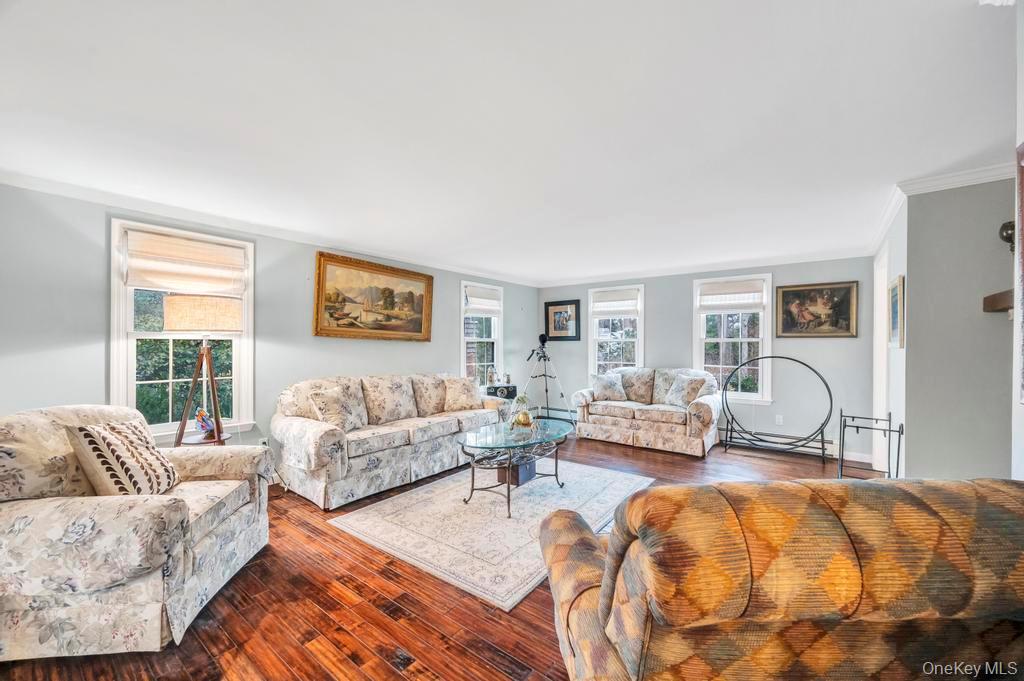 807 Union Avenue, Riverhead, NY 11901