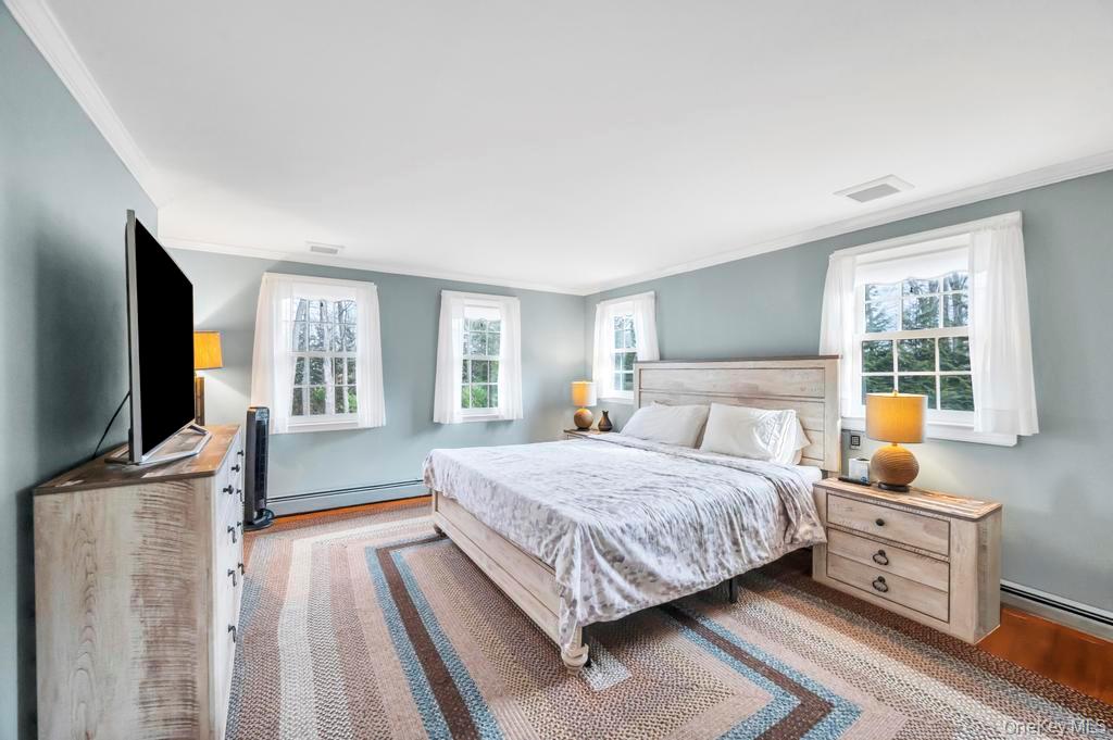 807 Union Avenue, Riverhead, NY 11901