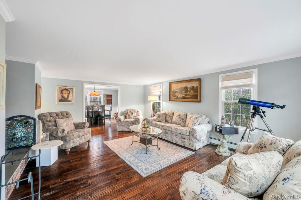 807 Union Avenue, Riverhead, NY 11901