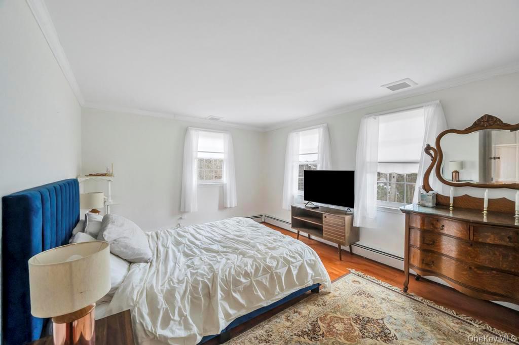 807 Union Avenue, Riverhead, NY 11901