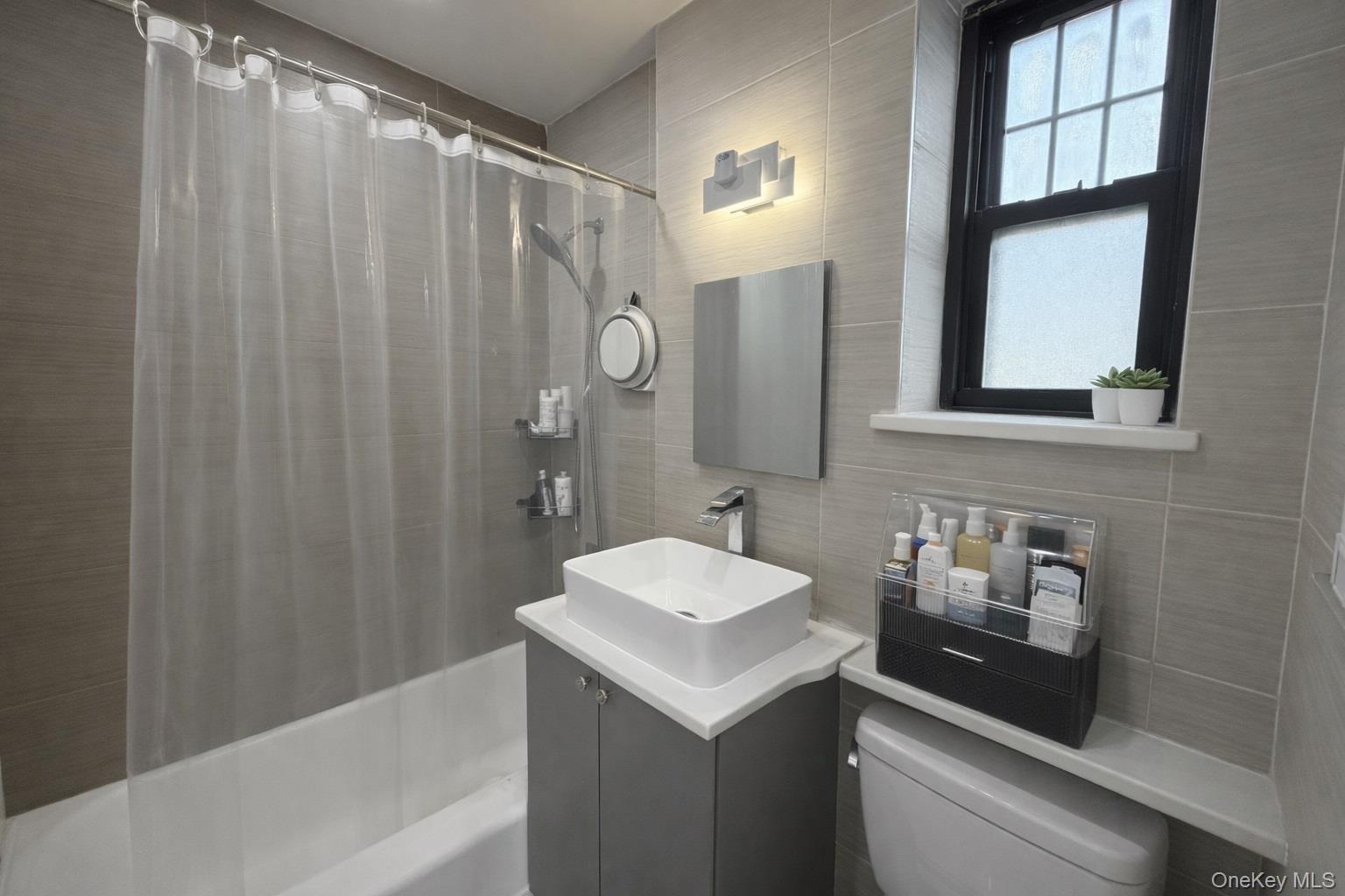 71-17 Park Drive # B, Flushing, NY 11367