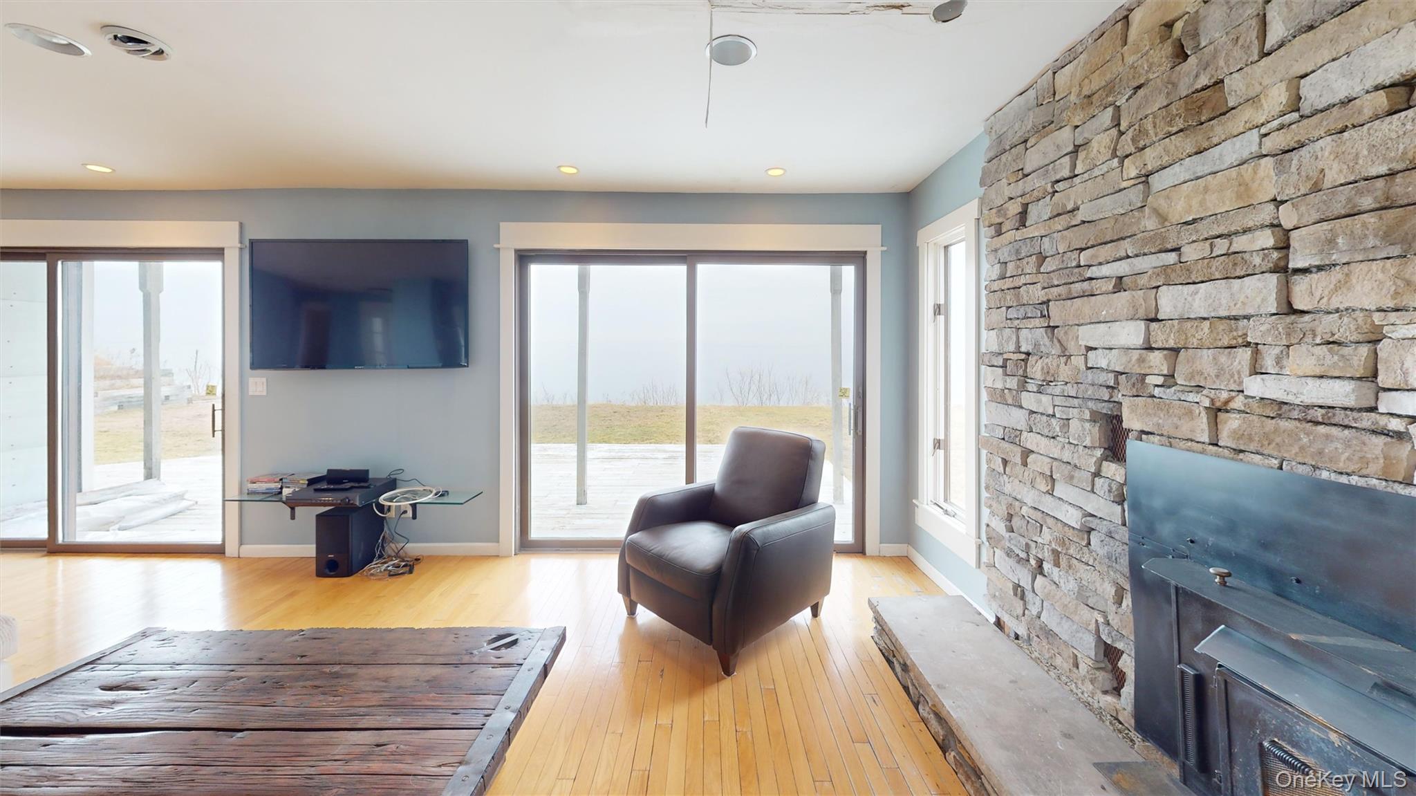 69 Seacliff Avenue, Miller Place, NY 11764