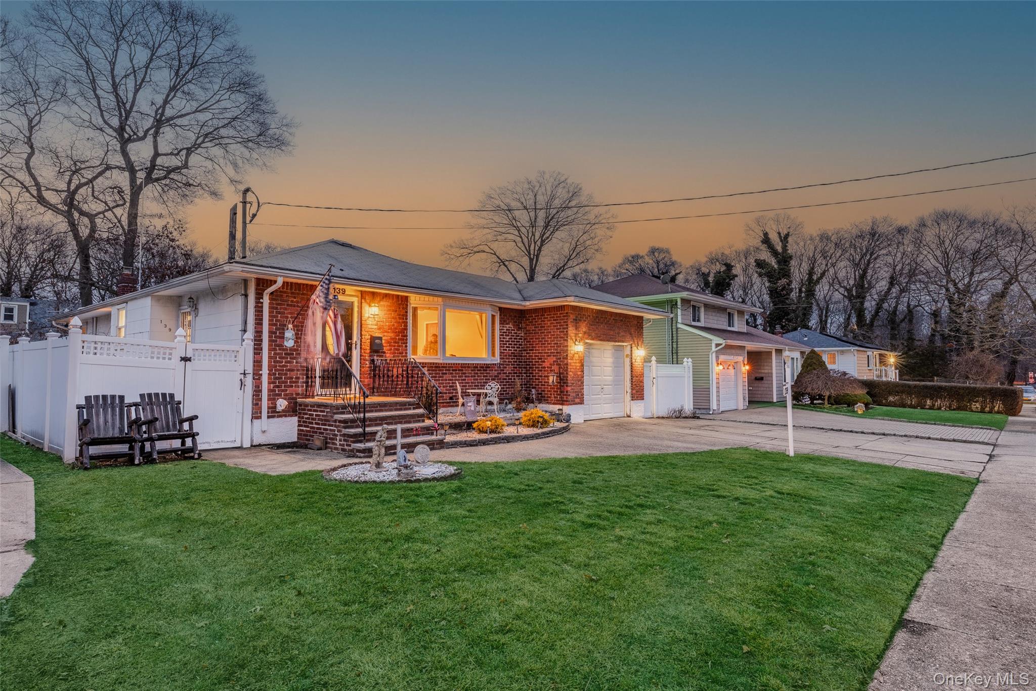 139 N Linden Street, Massapequa, NY 11758