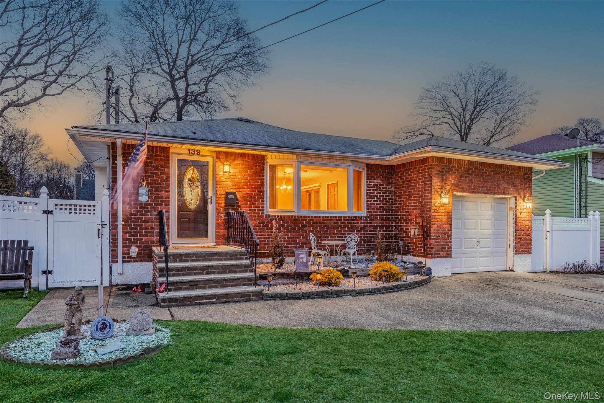 139 N Linden Street, Massapequa, NY 11758