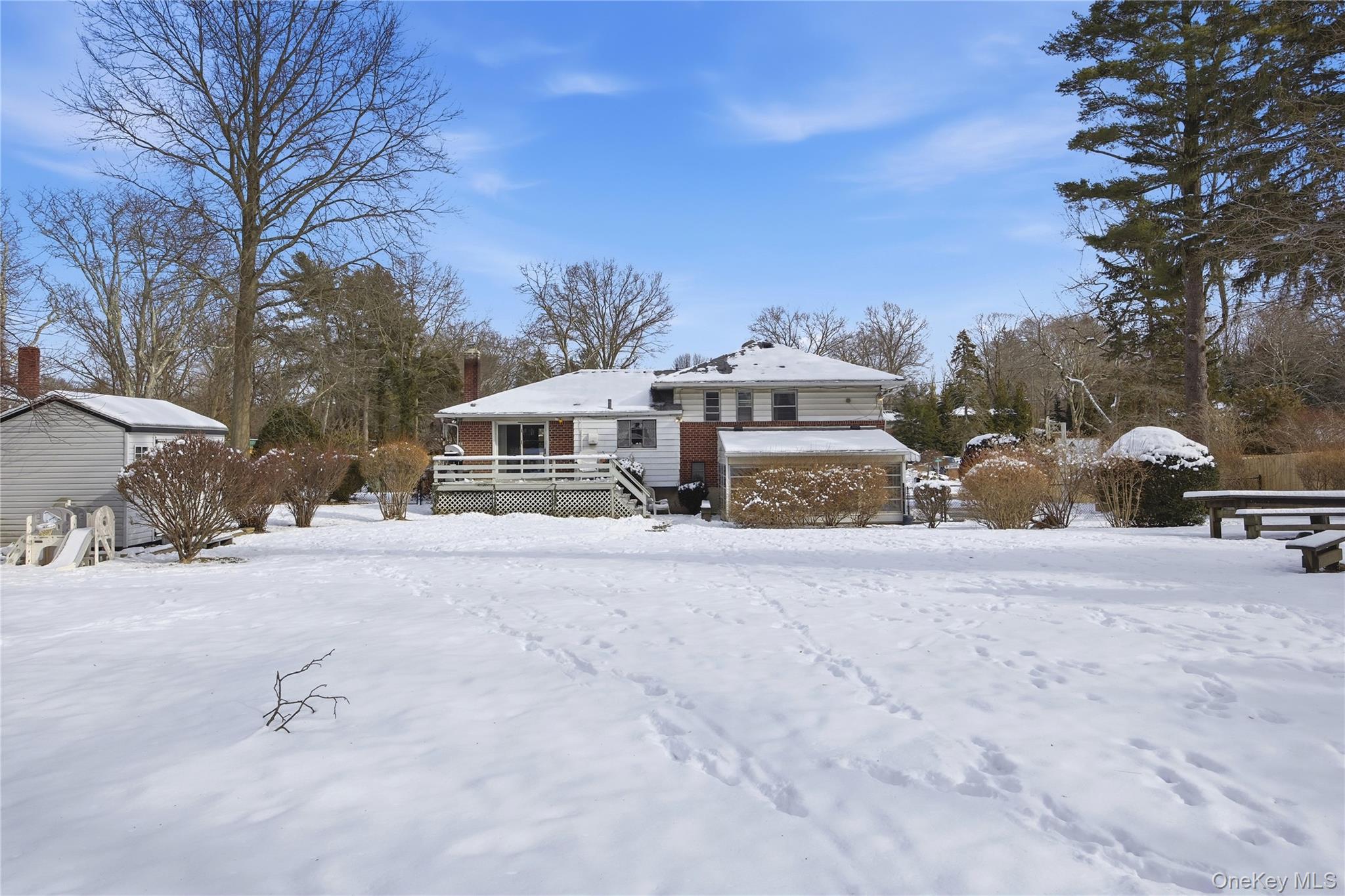 12 Viola Drive, Glen Cove, NY 11542