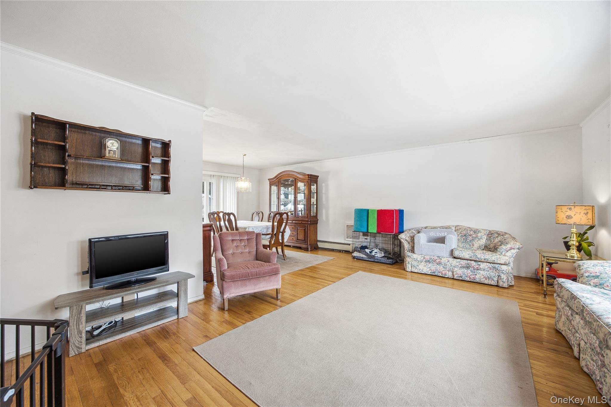 12 Viola Drive, Glen Cove, NY 11542