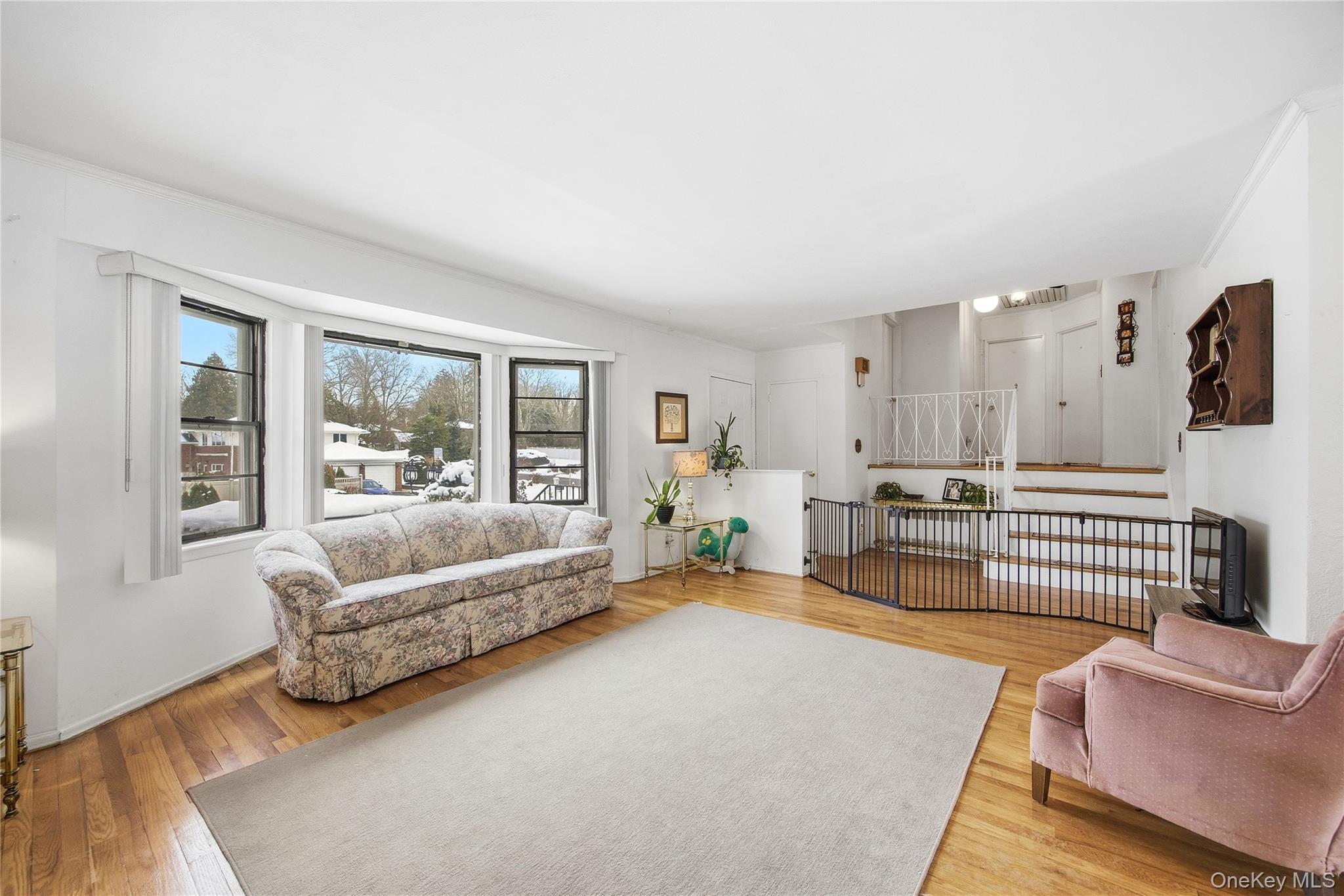 12 Viola Drive, Glen Cove, NY 11542