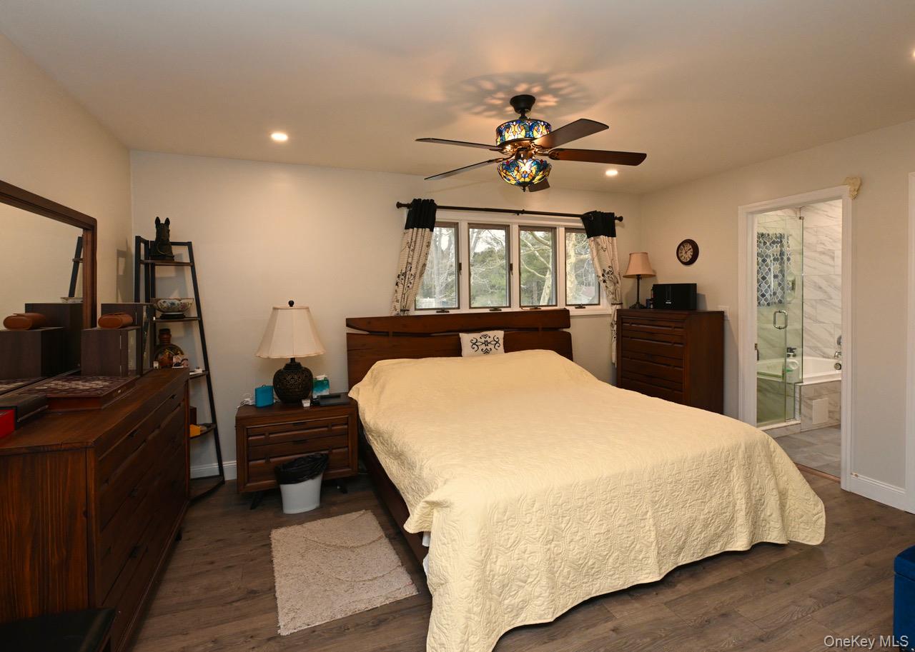 7 McNulty Street, Dix Hills, NY 11746