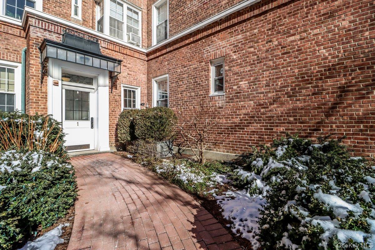 1 Midland Gardens # Units 3C & 3D, Bronxville, NY 10708