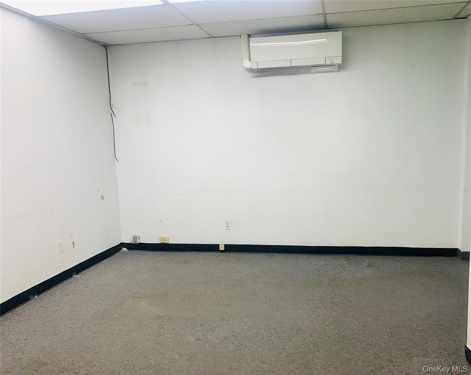 136-87 Roosevelt Avenue # 301, Flushing, NY 11354