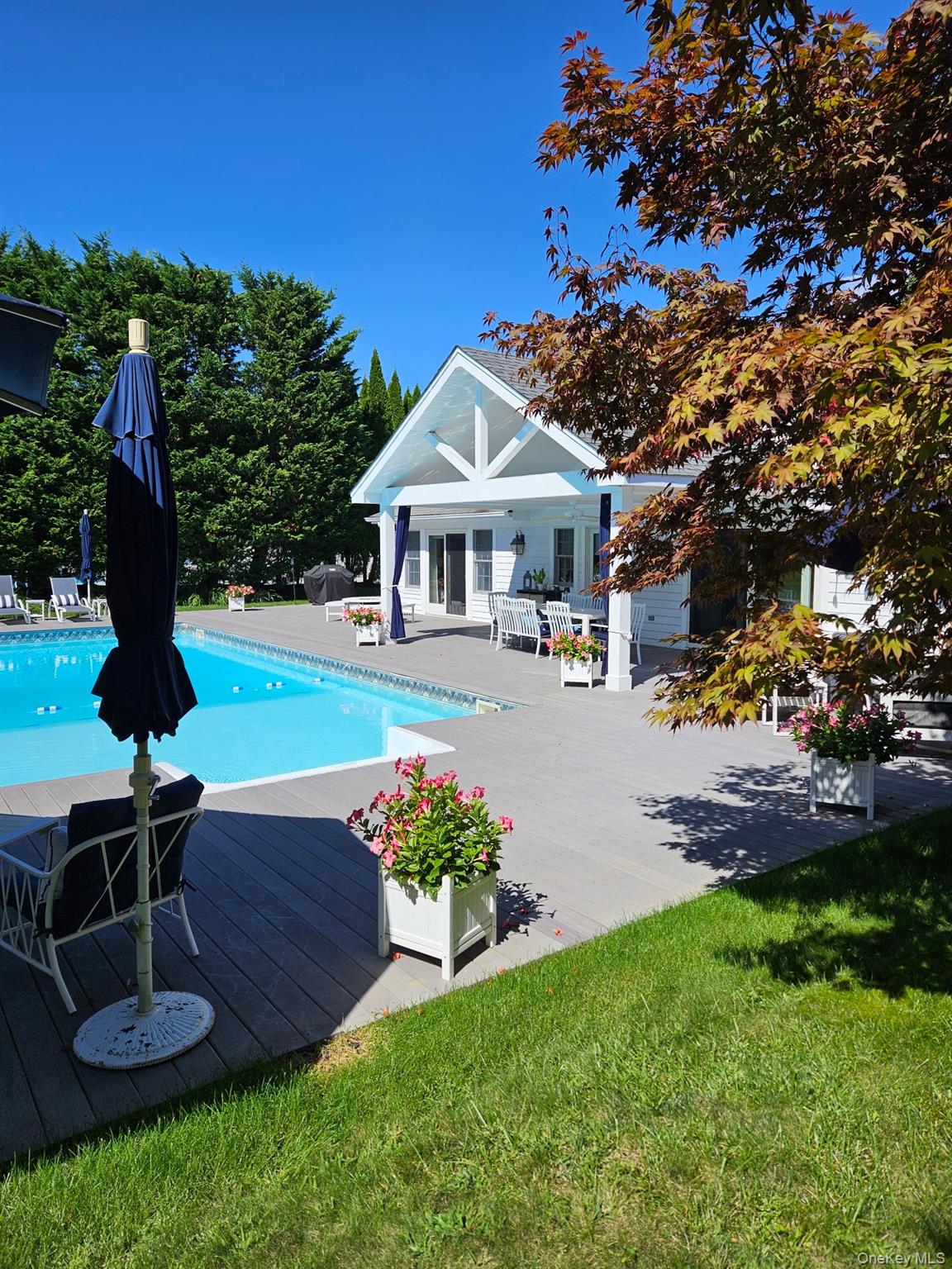 5 Juniper Lane, Southampton, NY 11968