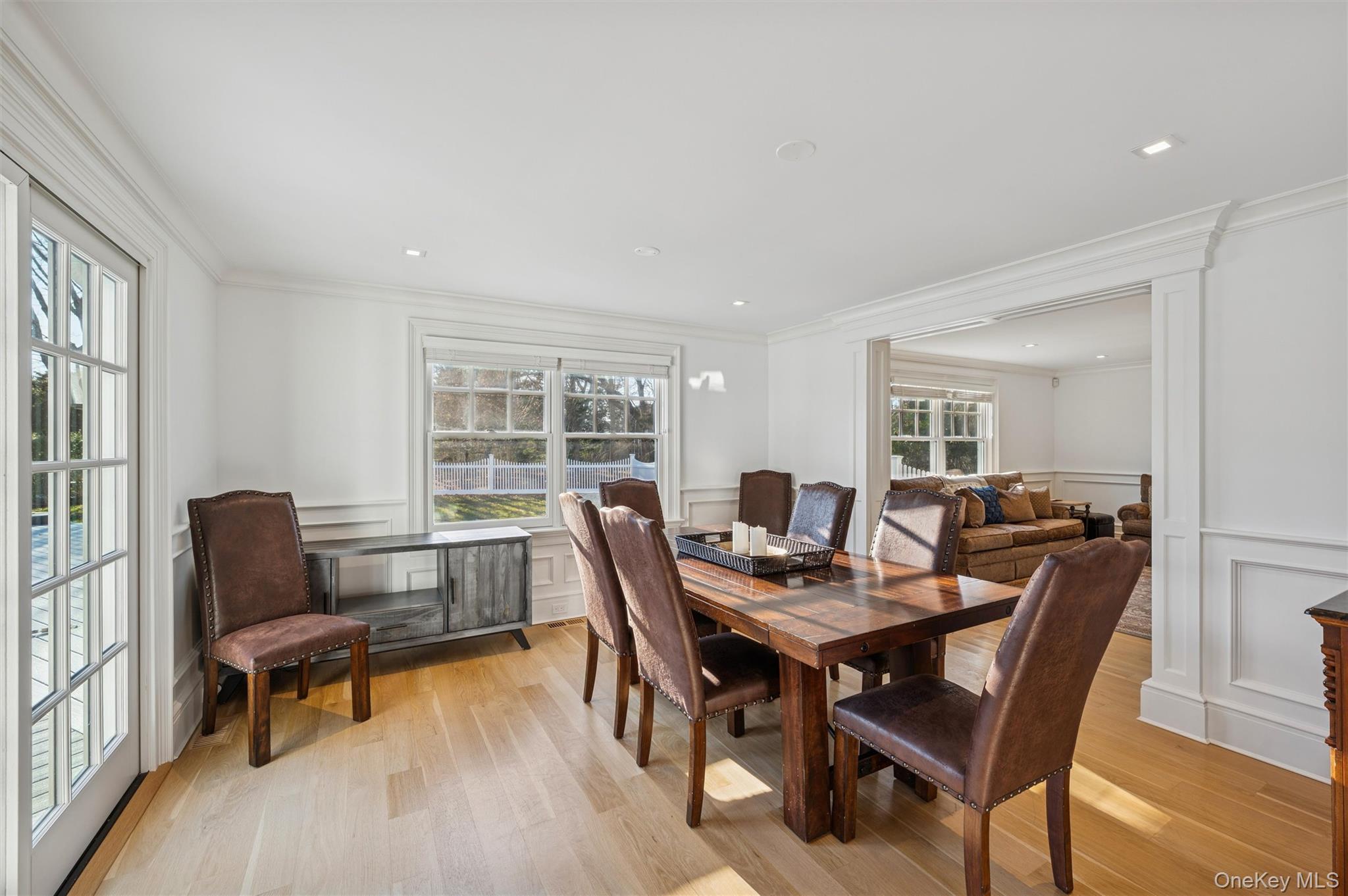 30 Club Lane, Remsenburg, NY 11960